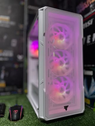 PC GAMING RYZEN 5 5600X // RTX 5060