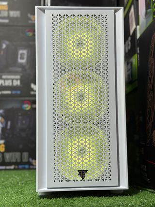 • RYZEN 7 5700 • RTX 5060Ti • PC GAMING