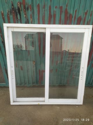 ventanas y puertas balconeras