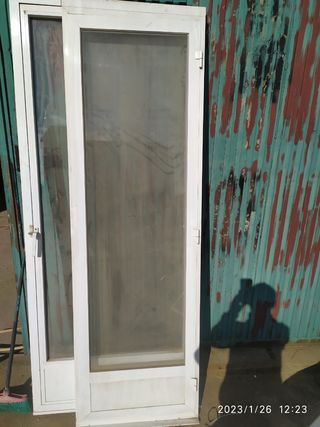 ventanas y puertas balconeras