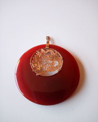 COLGANTE VINTAGE - PIEDRA NATURAL Y METAL DORADO