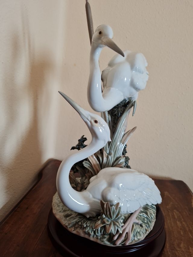 Lladro Garzas de alas plegadas