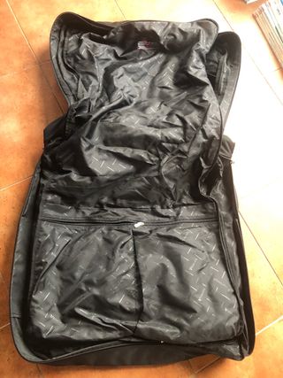 Porta trajes roncato