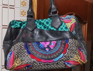 Bolso de mano nuevo tipo desigual