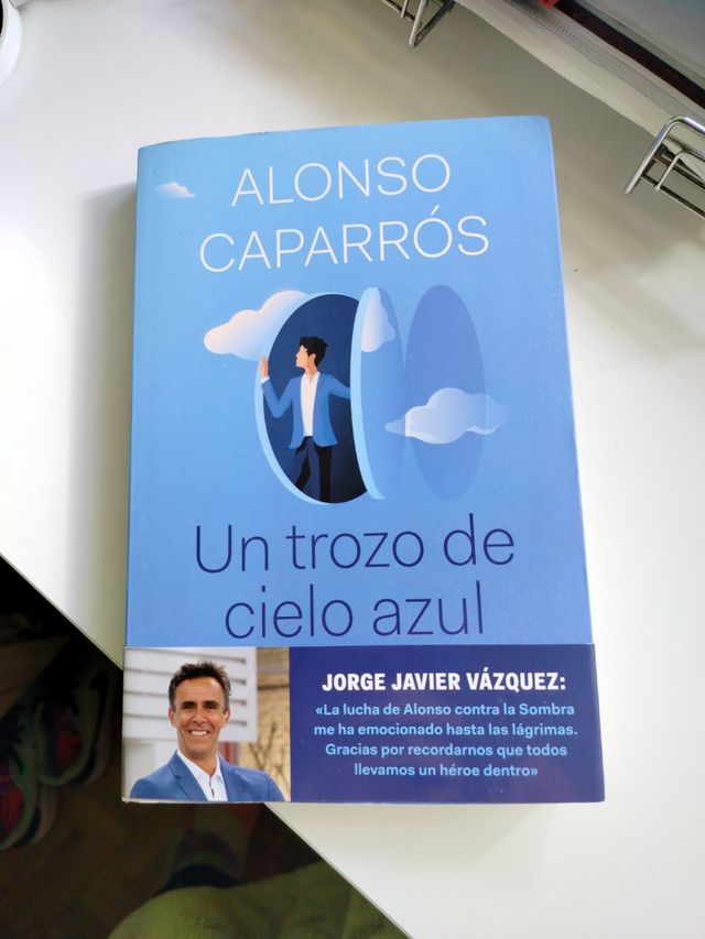 Un trozo de cielo azul