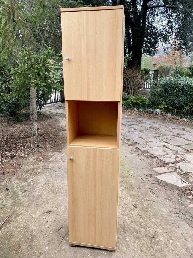 Libreria mobile a due ante