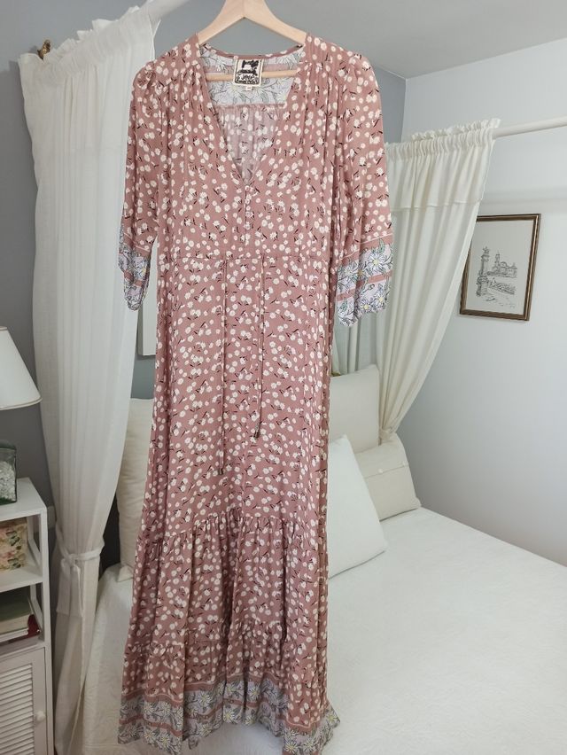 abito lungo da donna.