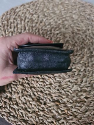 Estuche con inicial L