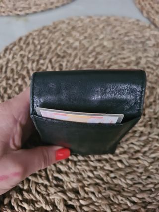 Estuche con inicial L