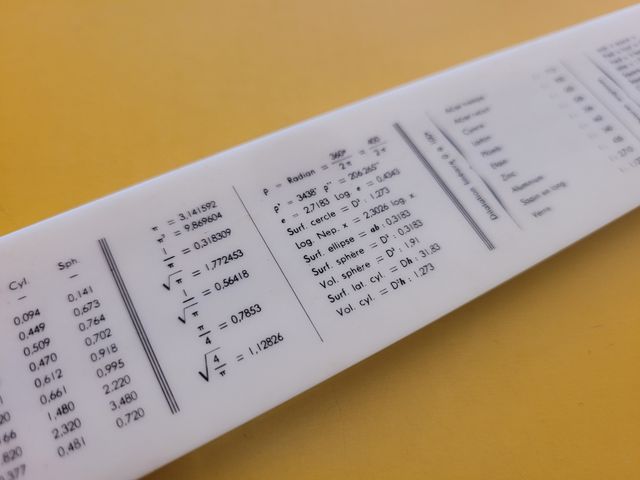 Regla de cálculo Graphoplex.