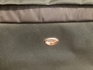 MALETA PORTATRAJES RONCATO. Calidad EXCELENTE.