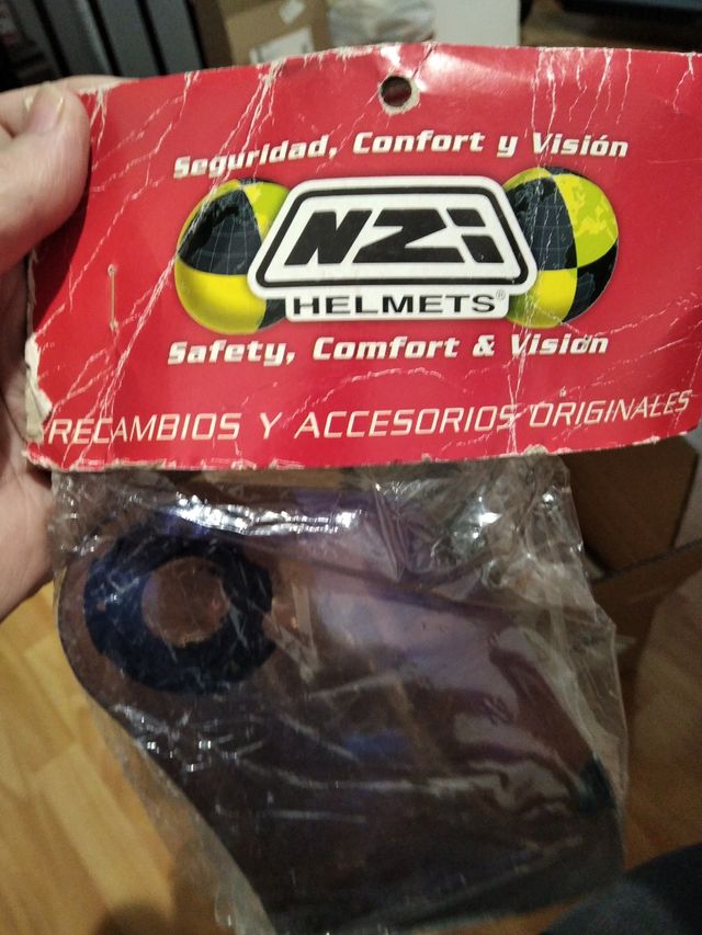 Pantalla NZI Titanium Serie 600