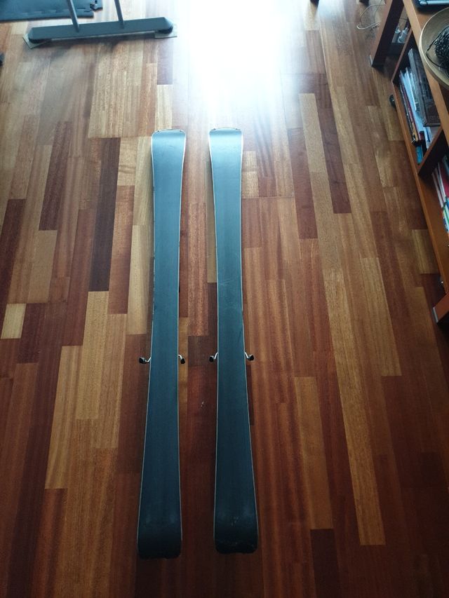 Esquis Nórdica Avenger 144