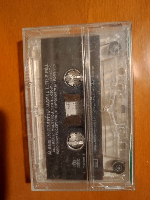 Musicassetta Alanis Morisette anni '90