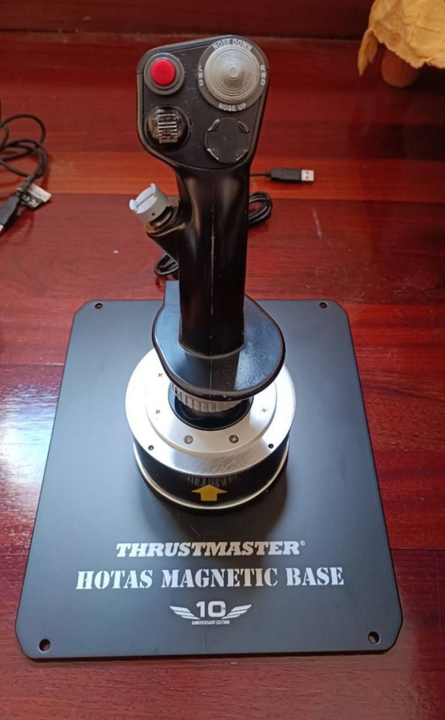 Thrustmaster Hotas Warthog - Joystick + Throttle de segunda mano por