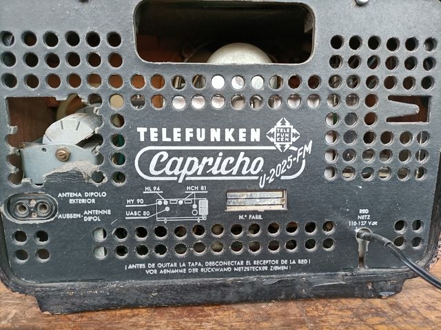 ANTIGUA RADIO TELEFUNKEN