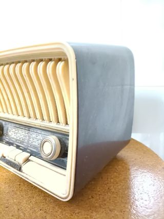 ANTIGUA RADIO TELEFUNKEN