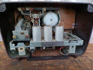 ANTIGUA RADIO TELEFUNKEN