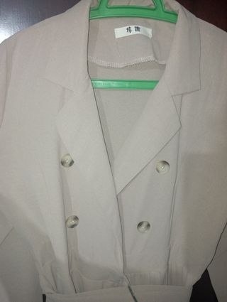 Vestido Estilo Gabardina Beige