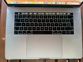 MacBook Pro 2019 16” i9 con Radeon Pro Vega 20
