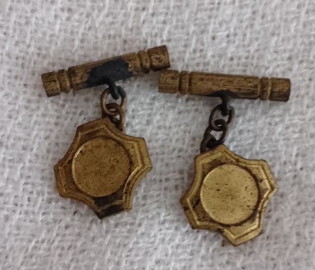 Gorra, Hombreras y Gemelos Militares.