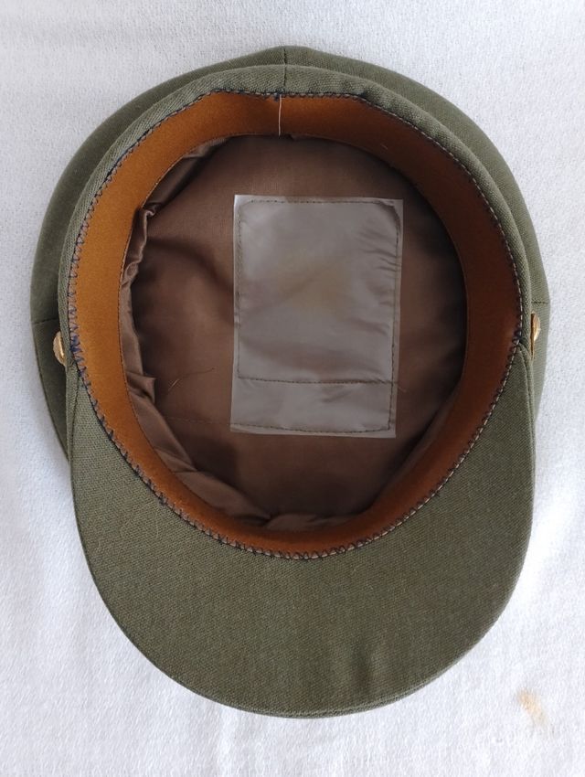 Gorra, Hombreras y Gemelos Militares.