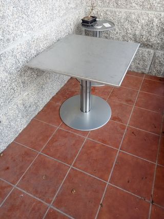 tavolo in acciaio inox