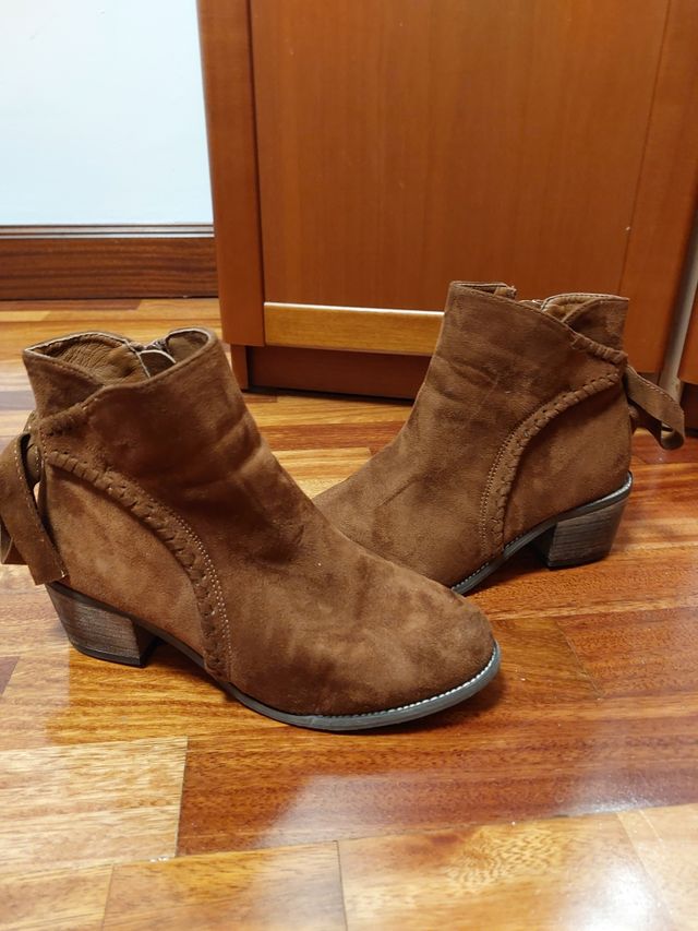 Botines marrones talla 38