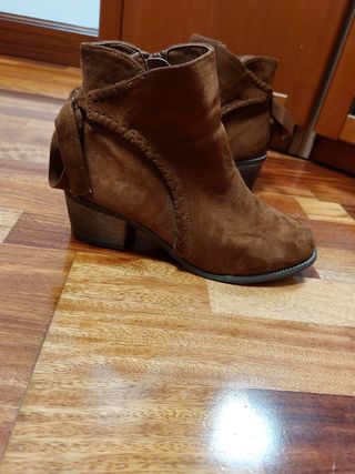 Botines marrones talla 38