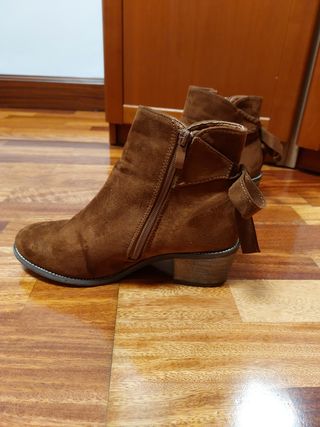 Botines marrones talla 38