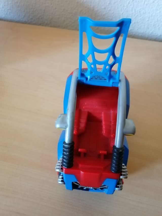 Coche de Spiderman más dos coches
