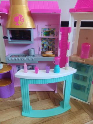 Barbie cook'n Grill Restaurant