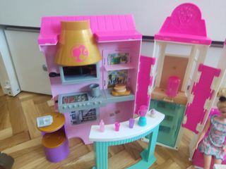 Barbie cook'n Grill Restaurant