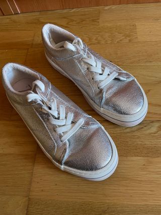 Zapatillas deportivas. Zara.,talla 36
