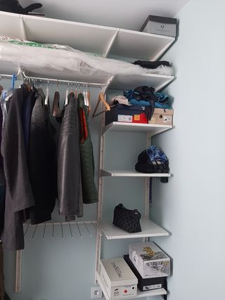 vestidor/organizador de ropa/armario abierto