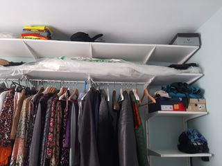 vestidor/organizador de ropa/armario abierto