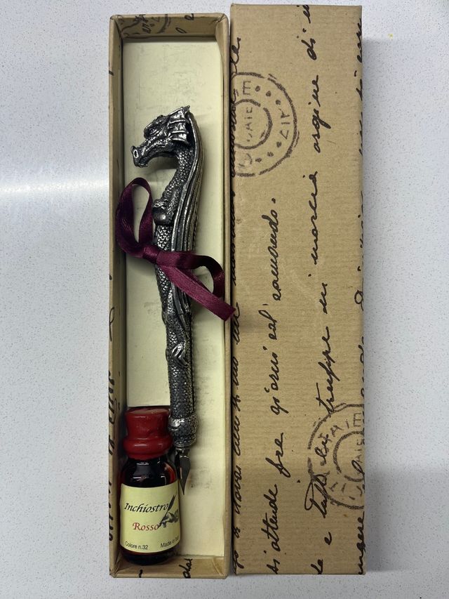 Pluma estilográfica dragón