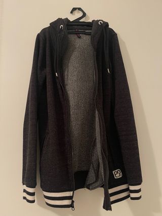 CHAQUETA DE CHÁNDAL GRIS OSCURO