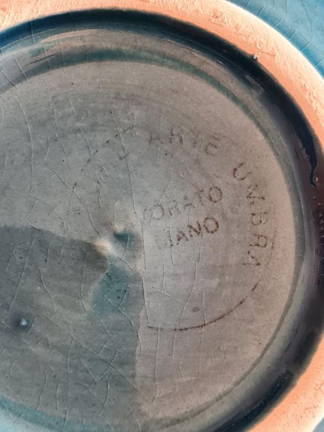 Vasetto blu lavorato a mano