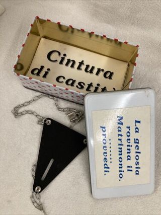 scatola sorpresa matrimonio cintura di castita' 