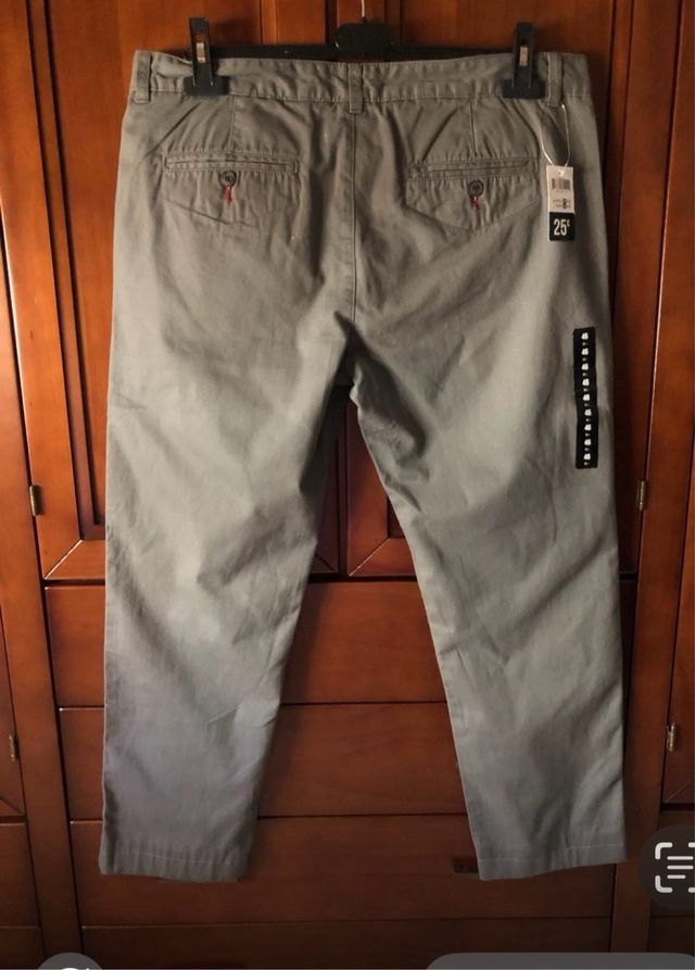 LOTE DE TRES PANTALONES SIN ESTRENAR POR SÓLO 15&