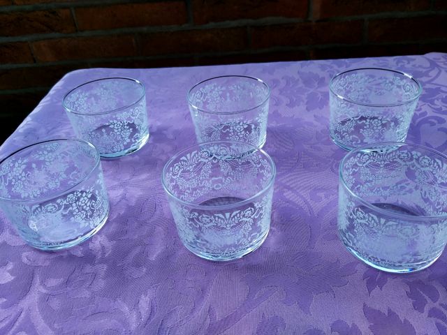 servizio ciotole vetro decorato