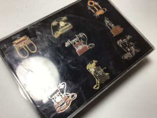 Pines teléfonos antiguos