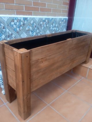 jardinera con patas para desnivel 