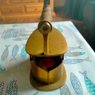 Antigua plancha Holandesa