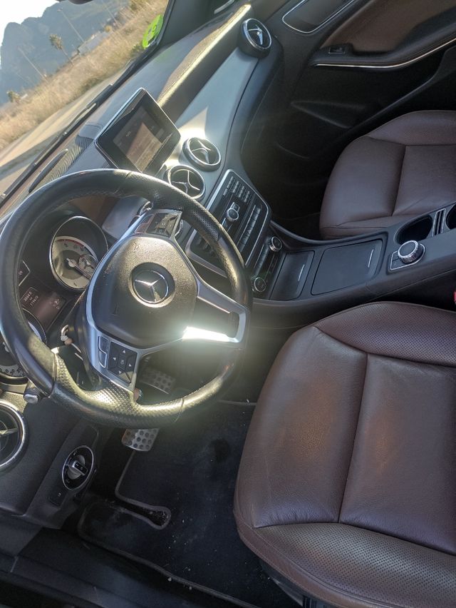 Mercedes-Benz Clase CLA 2015