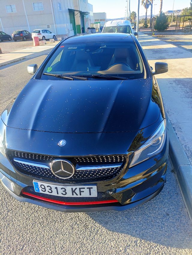 Mercedes-Benz Clase CLA 2015