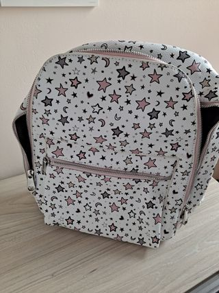 Mochila y cartera a juego. Parfois.