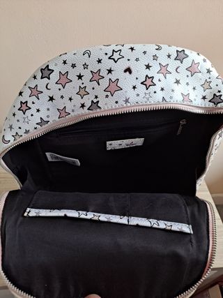 Mochila y cartera a juego. Parfois.