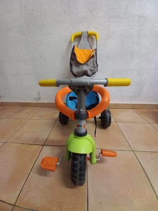 Triciclo infantil